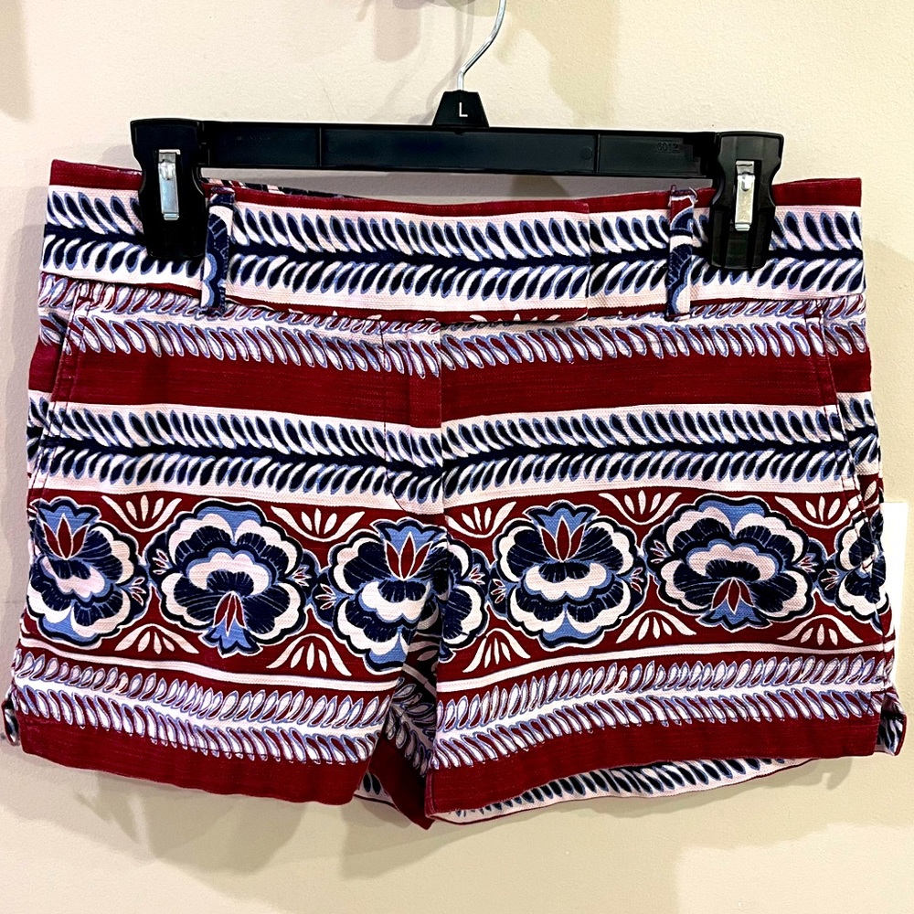 Ann Taylor Loft Red Maroon Blue Floral Aztec Riviera Shorts Size 2